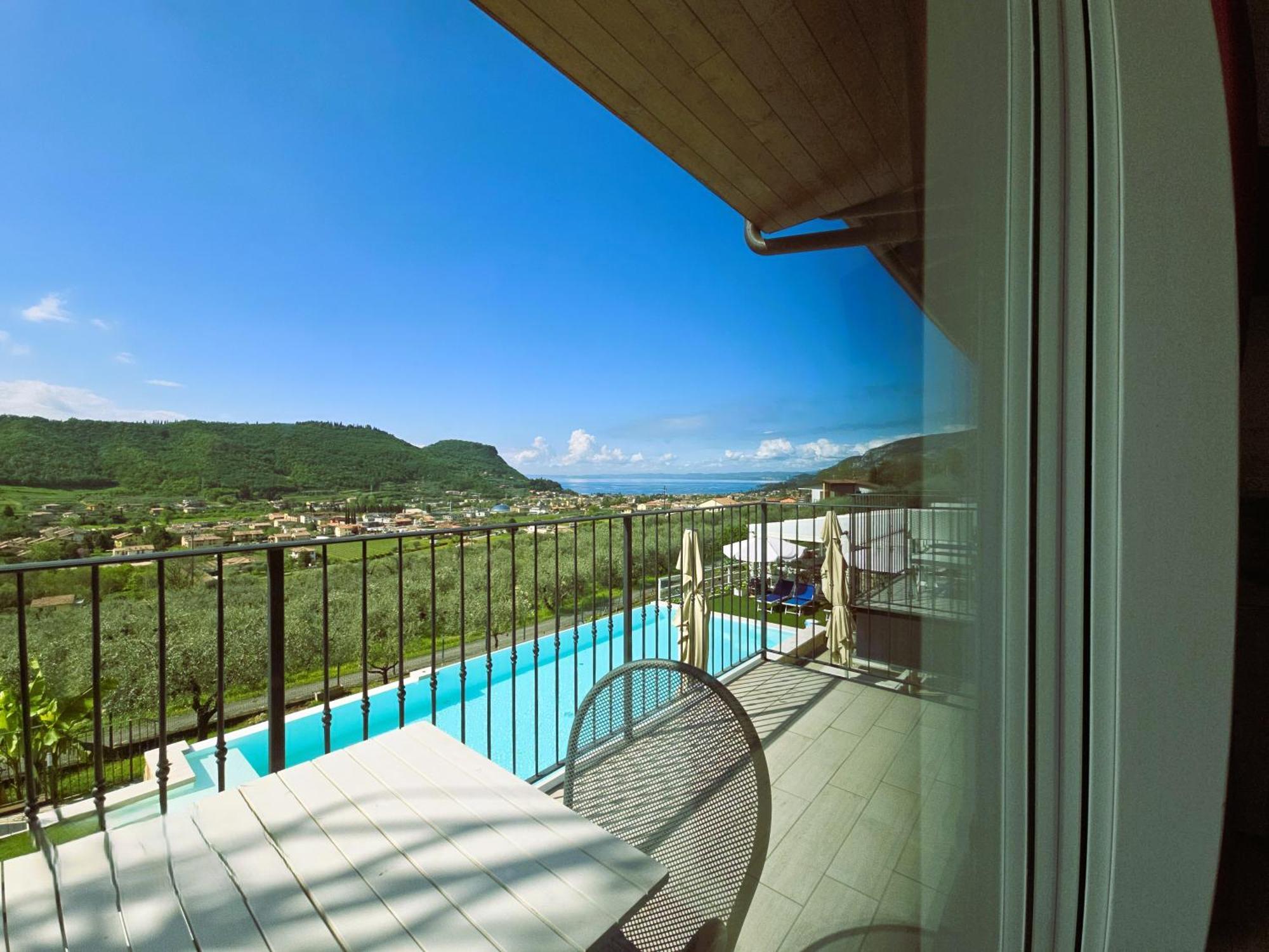 Relais Villa Olivi Costermano Exterior foto